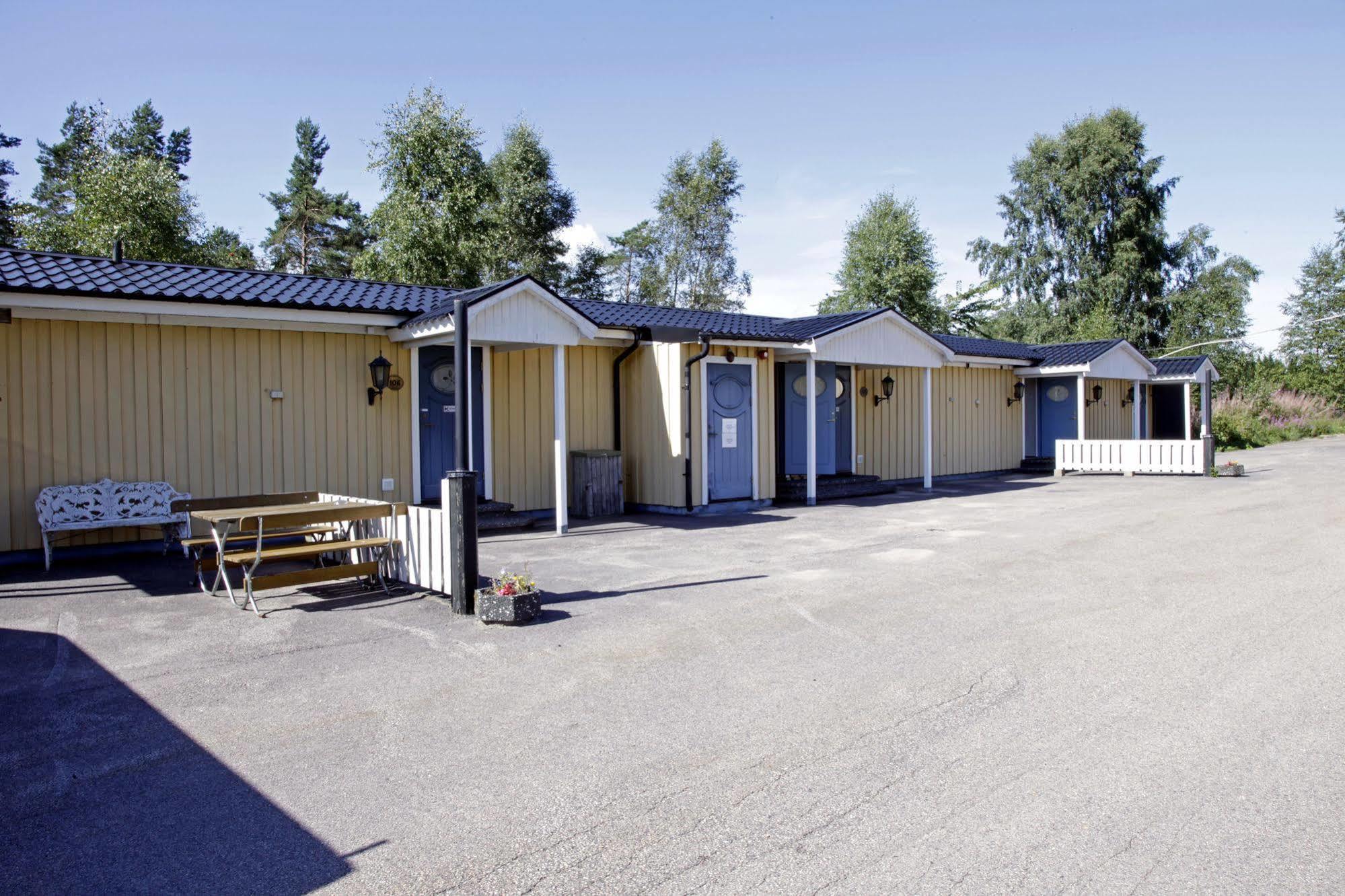 Rasta Hallandsasen Båstad Buitenkant foto